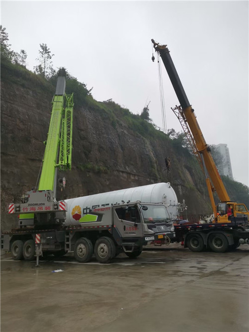 禹州市“不怕风雨冻”—— 吊车的 “恶劣环境适应” 技术